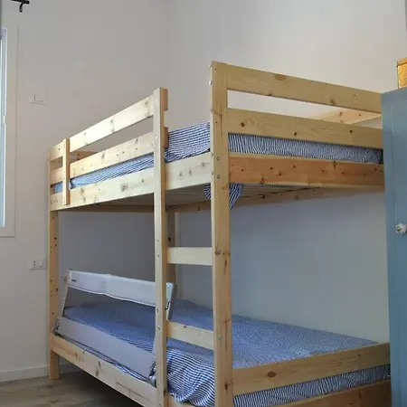 Salvia E Rosmarino, Casa Con Giardino Holiday home *